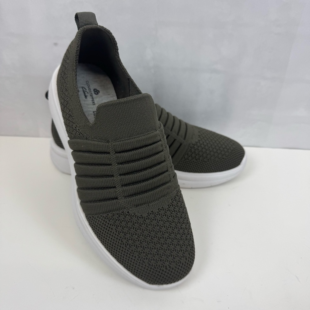 Clarks Ezera Walk Knit Active Shoes Dark Olive Stretch Slip-On‎ Sz. 6.5W NWOT